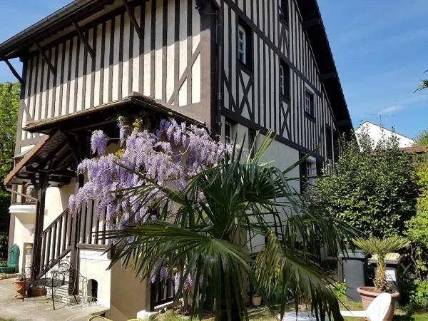 Normandy Cottage Gagny Экстерьер фото