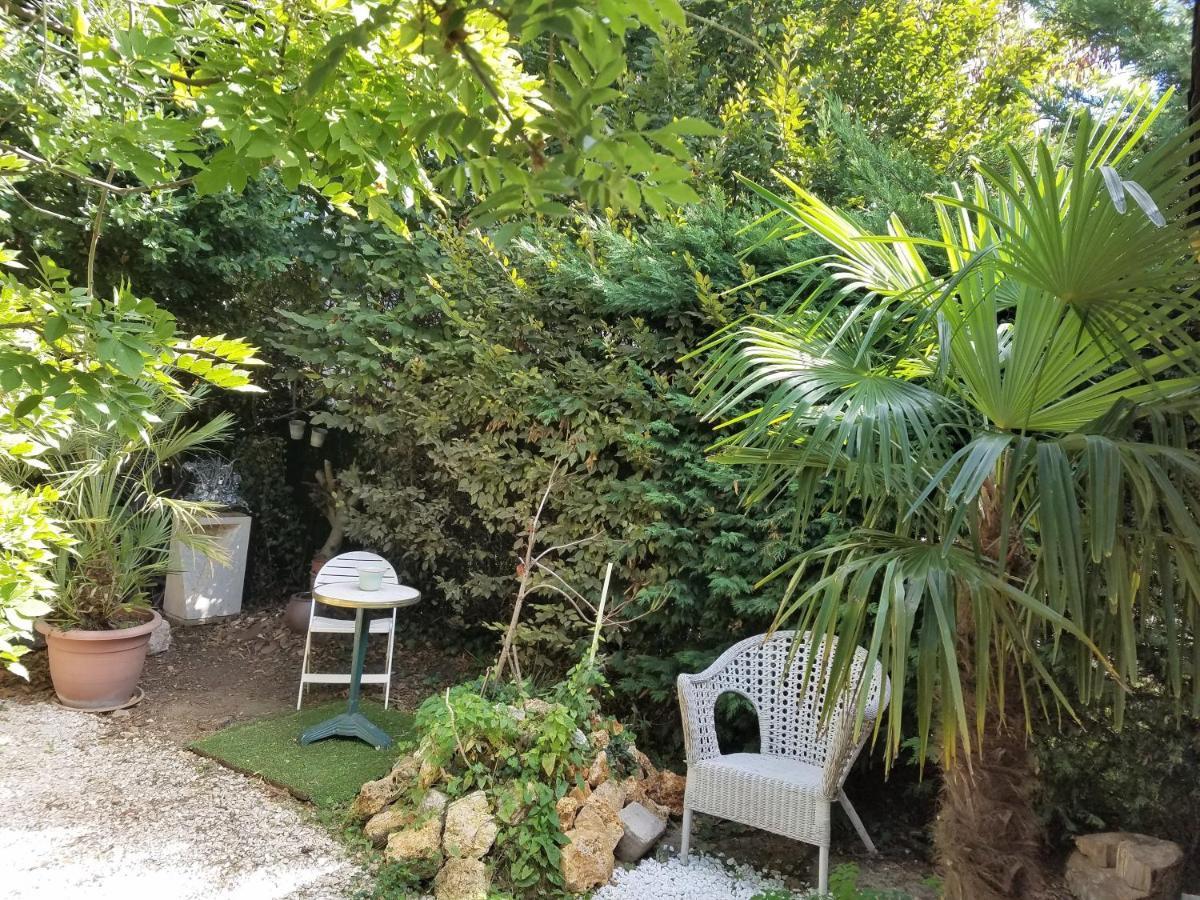 Normandy Cottage Gagny Экстерьер фото